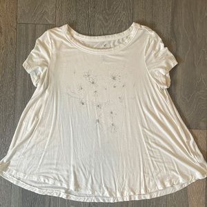 White soft and sexy T shirt from American Eagle. Size Small.